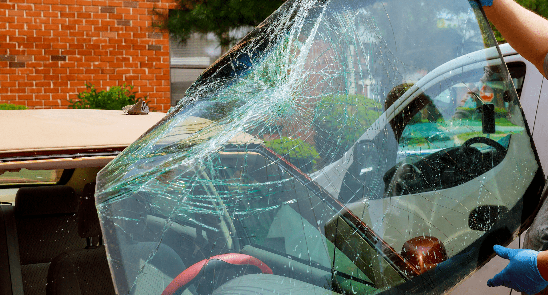 Have a broken windshield? Jiffy Auto Glass offers easy Windshield Replacement in Colorado