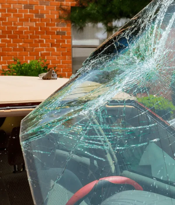 Have a broken windshield? Jiffy Auto Glass offers easy Windshield Replacement in Colorado